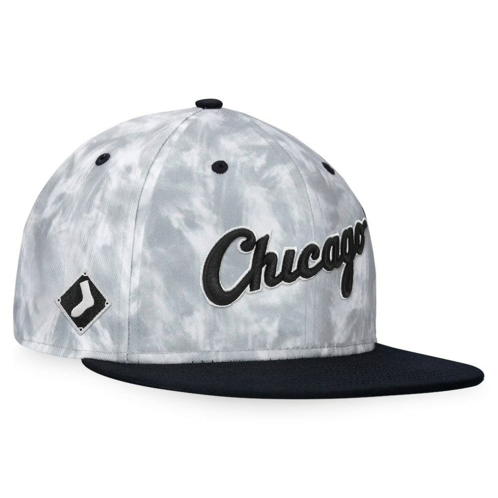 Chicago White Sox Fanatics Smoke Dye Fitted Hat - Black/White Hats