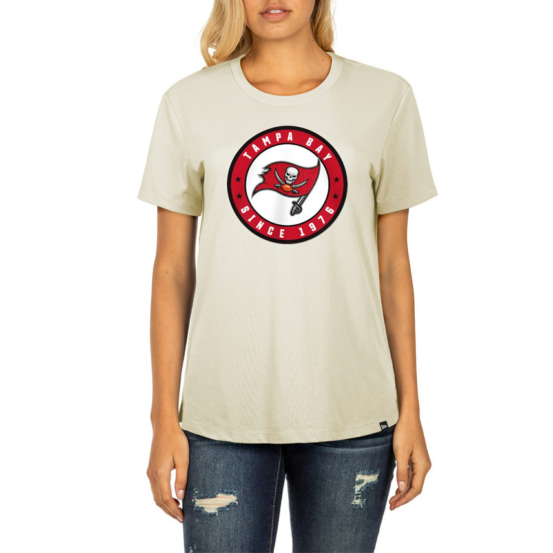 Tampa Bay Buccaneers New Era Women's 2023 NFL Draft T-Shirt Cream