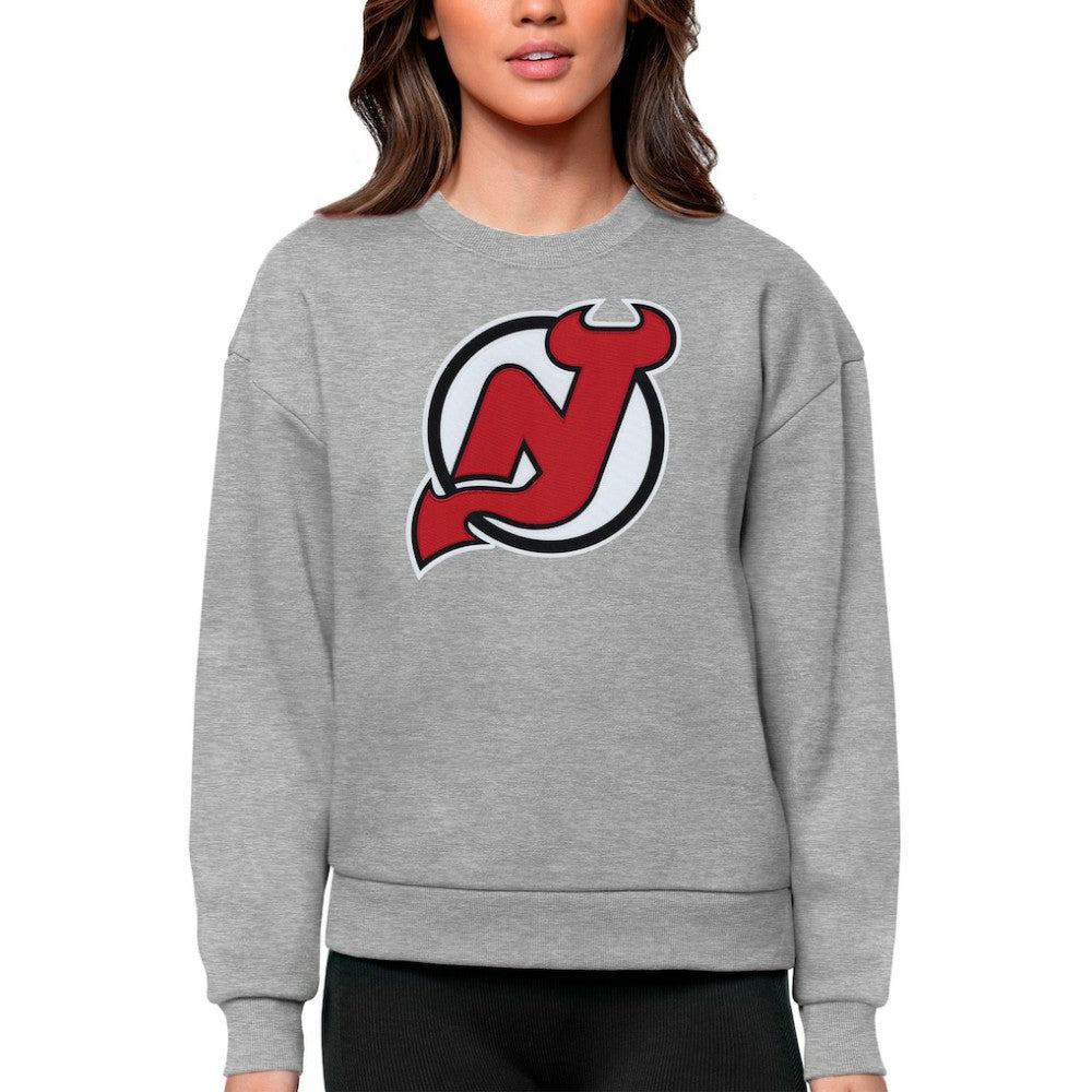 NHL New Jersey Devils Antigua Women's Team Logo Victory Crewneck Pullover Sweatshirt - Heather Gray