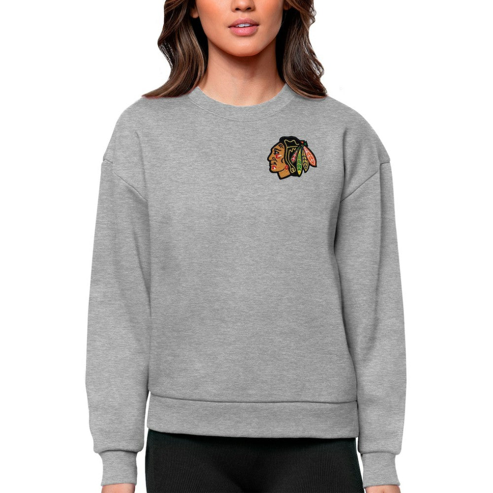 NHL Chicago Blackhawks Antigua Women's Victory Crewneck Pullover Sweatshirt - Heather Gray