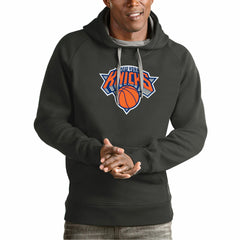 New York Knicks Antigua Team Logo Victory Pullover Hoodie Charcoal