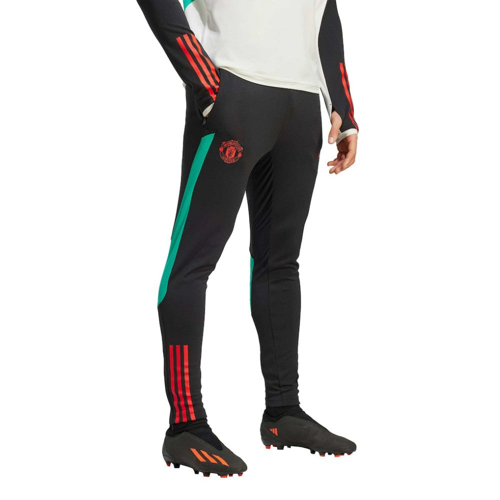 Manchester United 2023/24 AEROREADY Training Pants Black