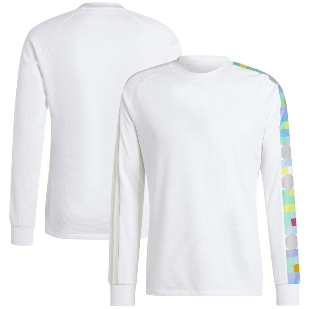 Peter Saville x Manchester United Long Sleeve Jersey – White