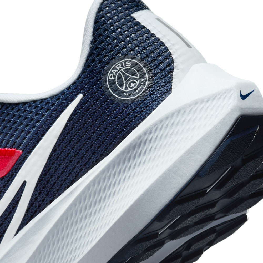 Paris Saint-Germain Unisex Pegasus 40 Road Running Shoe Black