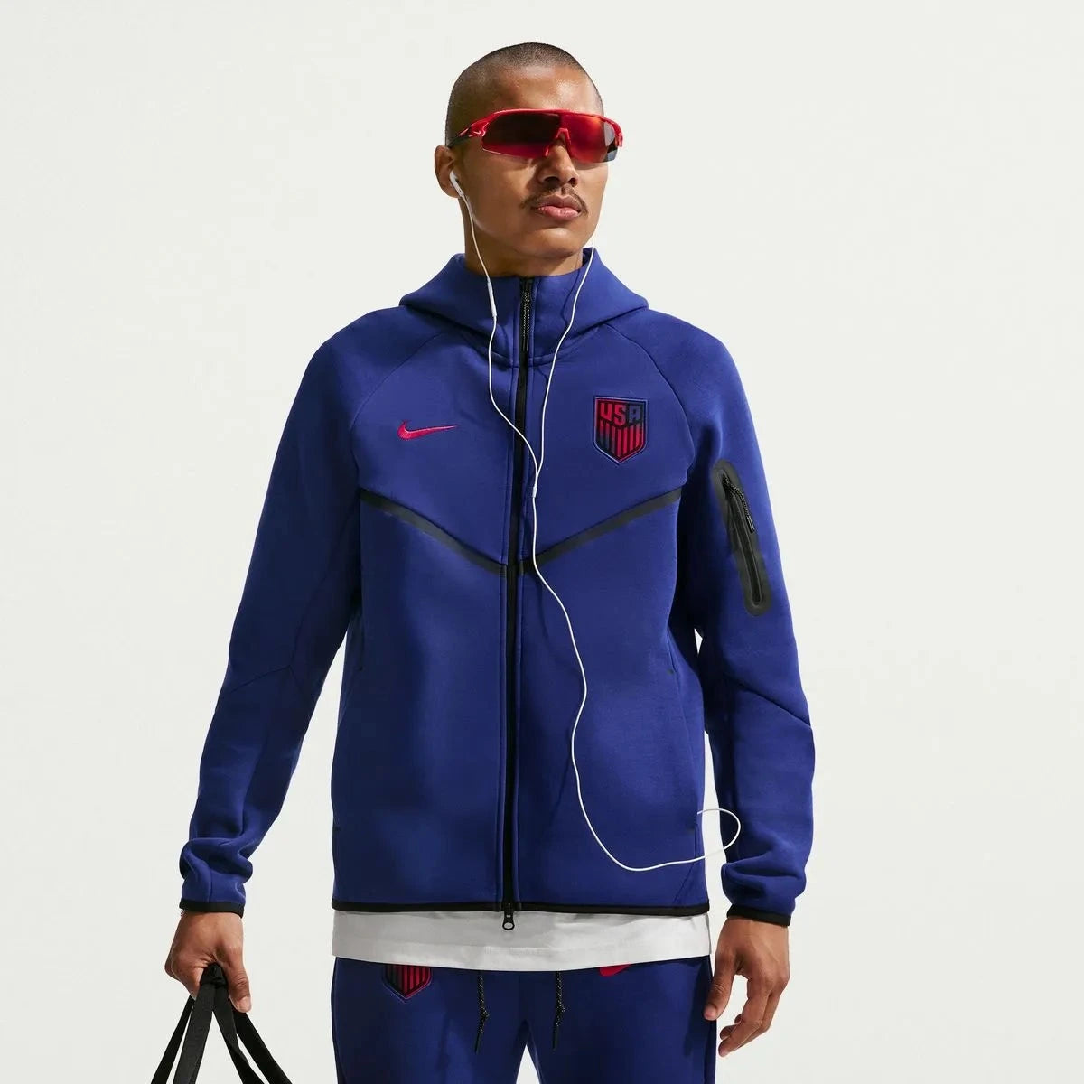 Nike 2026-27 USMNT Men's Full-Zip Tech Fleece Hoodie Deep Royal Blue/Challenge Red